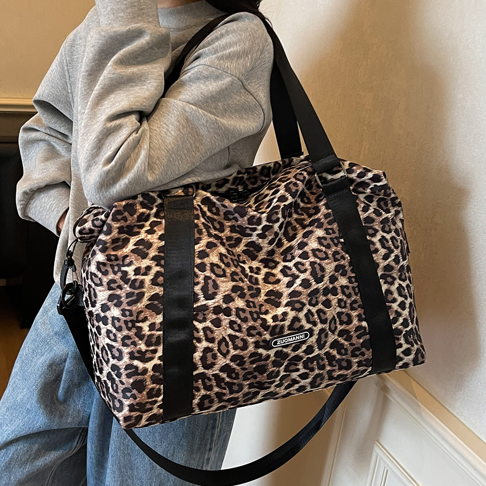 Leopard Printing Travel Duffel - Home Gym Packages recension och pris
