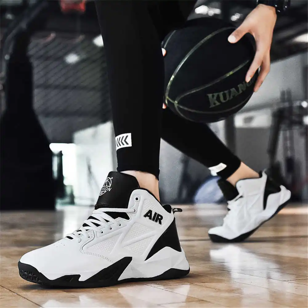 40-48 Number 46 White Man Shoe - Home Gym For Toddlers recension och pris